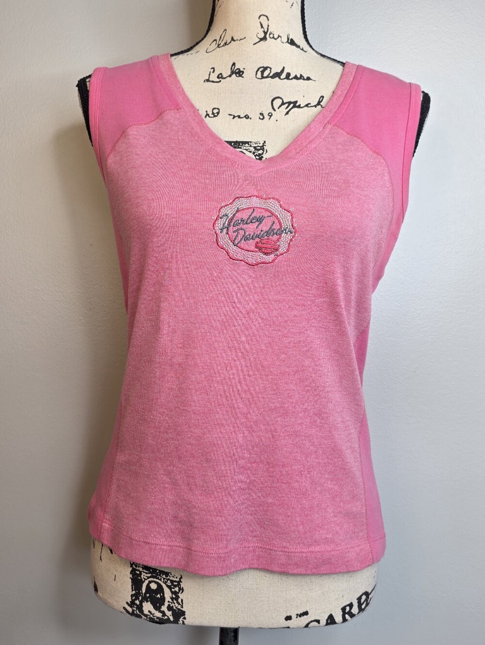Harley-Davidson Pink V-Neck Sleeveless Tank with Logo Y2k Sz M